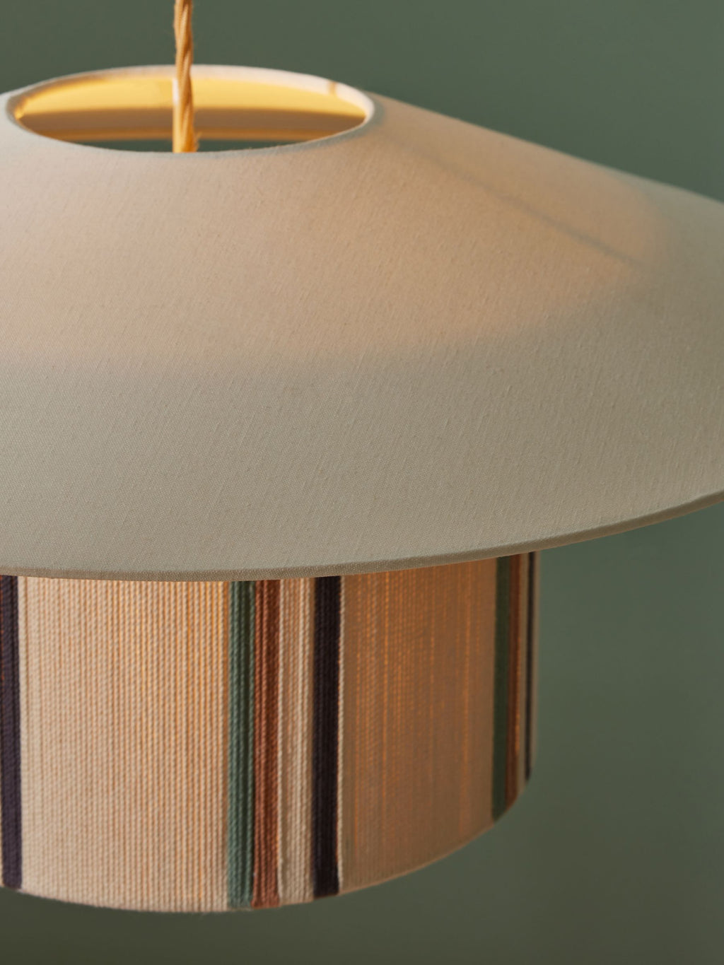 Ronnie Easyfit Shade in Cream